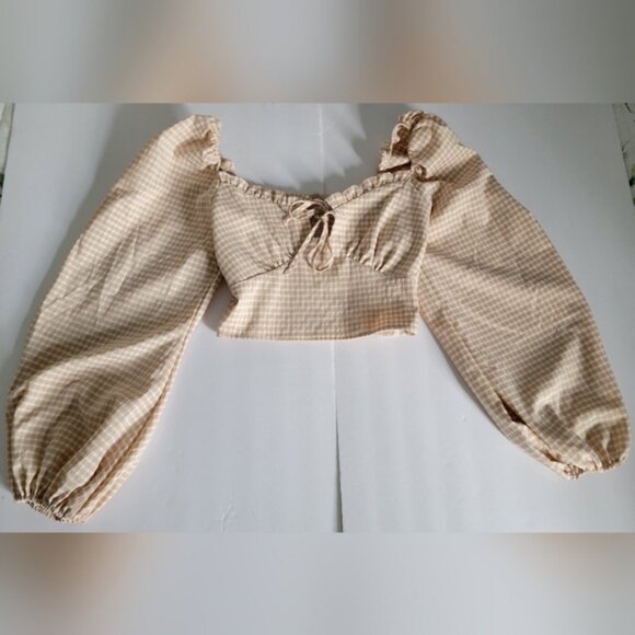 Shein Peach and White Gingham Long Puff Sleeve Smocked Front Key Hole Crop Top - Picture 1 of 11